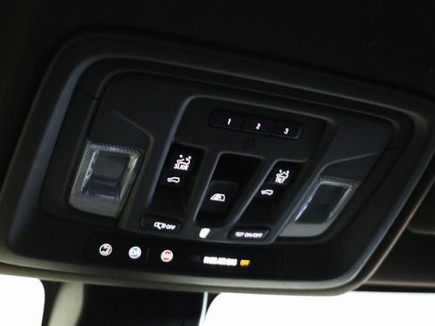 Used 2021 GMC Sierra 3500 Denali w/ Denali Ultimate Package image 32