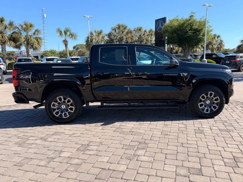Used 2024 Chevrolet Colorado Z71 w/ Z71 Convenience Package 2 AWD/4WD image 8