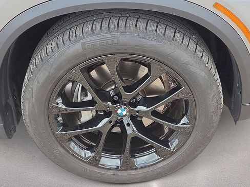 Used 2026 BMW X5 xDrive40i AWD/4WD image 10