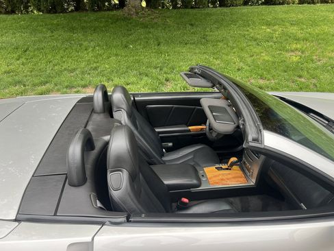 Used 2004 Cadillac XLR RWD image 79