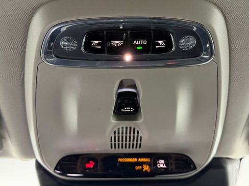 Used 2021 Volvo XC60 T6 Momentum image 26