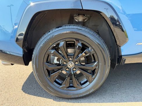 Used 2022 Toyota RAV4 XSE AWD/4WD image 10