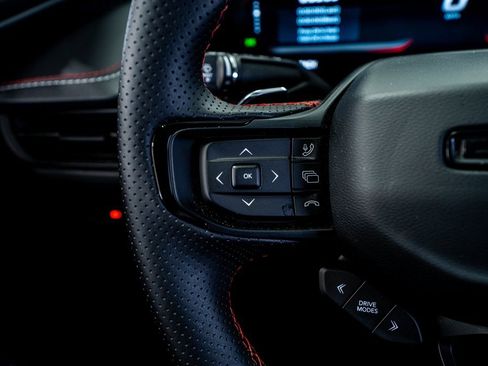 Used 2025 Dodge Charger R/T Scat Pack w/ Track Pack image 38