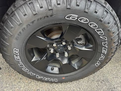Used 2025 RAM 1500 Warlock AWD/4WD image 4