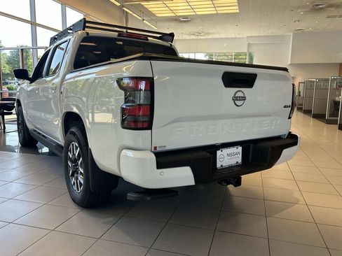 New 2026 Nissan Frontier SV w/ Tow Package AWD/4WD image 5