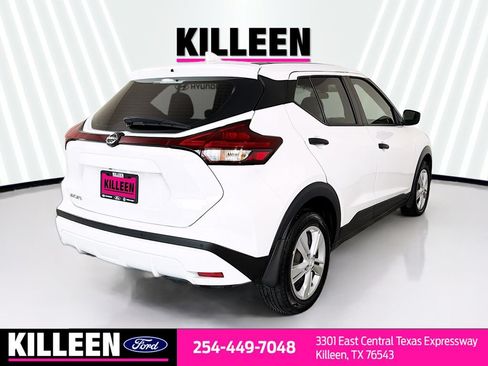 Used 2024 Nissan Kicks S FWD image 8