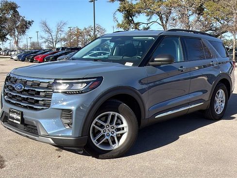 Used 2025 Ford Explorer Active image 53