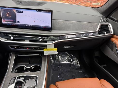 New 2026 BMW X7 xDrive40i w/ M Sport Package image 17