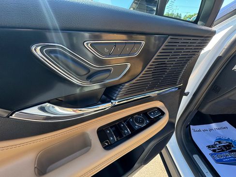 Used 2022 Lincoln Corsair Reserve w/ Equipment Group 201A AWD/4WD image 30
