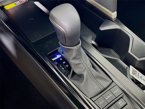 New 2026 Toyota Camry SE Nightshade image 15