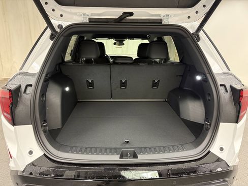 New 2026 GMC Terrain AT4 w/ LPO, Black Badging Package image 5