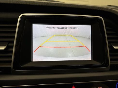 Used 2018 Hyundai Sonata Limited FWD image 18