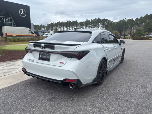 Used 2021 Toyota Avalon TRD image 4