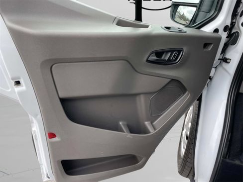 Used 2023 Ford Transit 350 XLT image 26