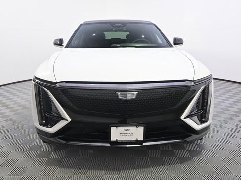 New 2025 Cadillac Lyriq Sport image 10