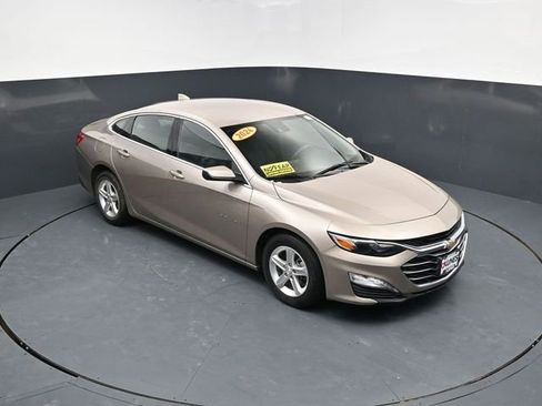Used 2024 Chevrolet Malibu LT FWD image 35