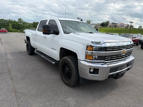 Used 2016 Chevrolet Silverado 2500 LT w/ LT Convenience Package AWD/4WD image 10
