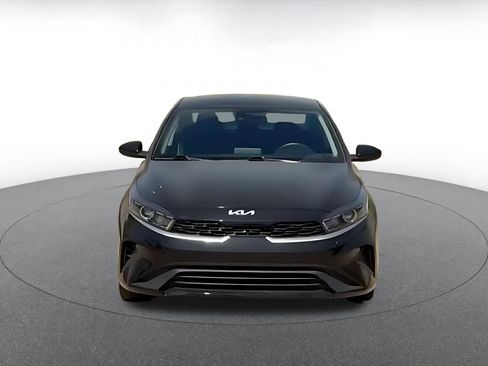 Used 2024 Kia Forte LXS image 4