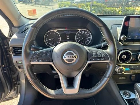 Used 2022 Nissan Sentra SV w/ Trunk Package FWD image 27