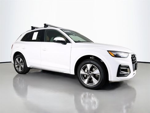 Certified 2023 Audi Q5 2.0T Premium w/ Convenience Package image 1