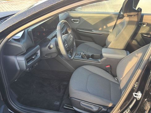 Used 2025 Kia K4 FWD image 10