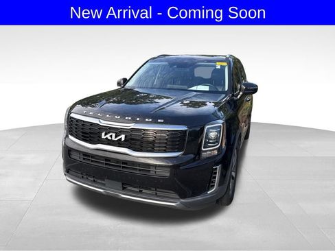 Used 2022 Kia Telluride S FWD image 1