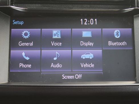 Used 2018 Toyota RAV4 LE FWD image 41