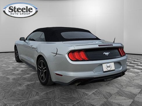 Used 2019 Ford Mustang Premium image 3