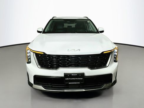 Certified 2024 Kia Sorento S AWD/4WD image 2