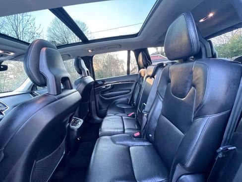 Used 2017 Volvo XC90 T6 Momentum w/ Vision Package AWD/4WD image 11