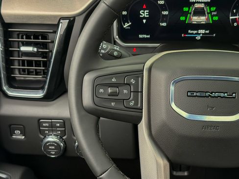 Used 2026 GMC Sierra 2500 Denali w/ Technology Package AWD/4WD image 34