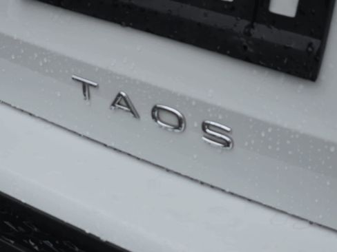 Certified 2023 Volkswagen Taos SEL image 14