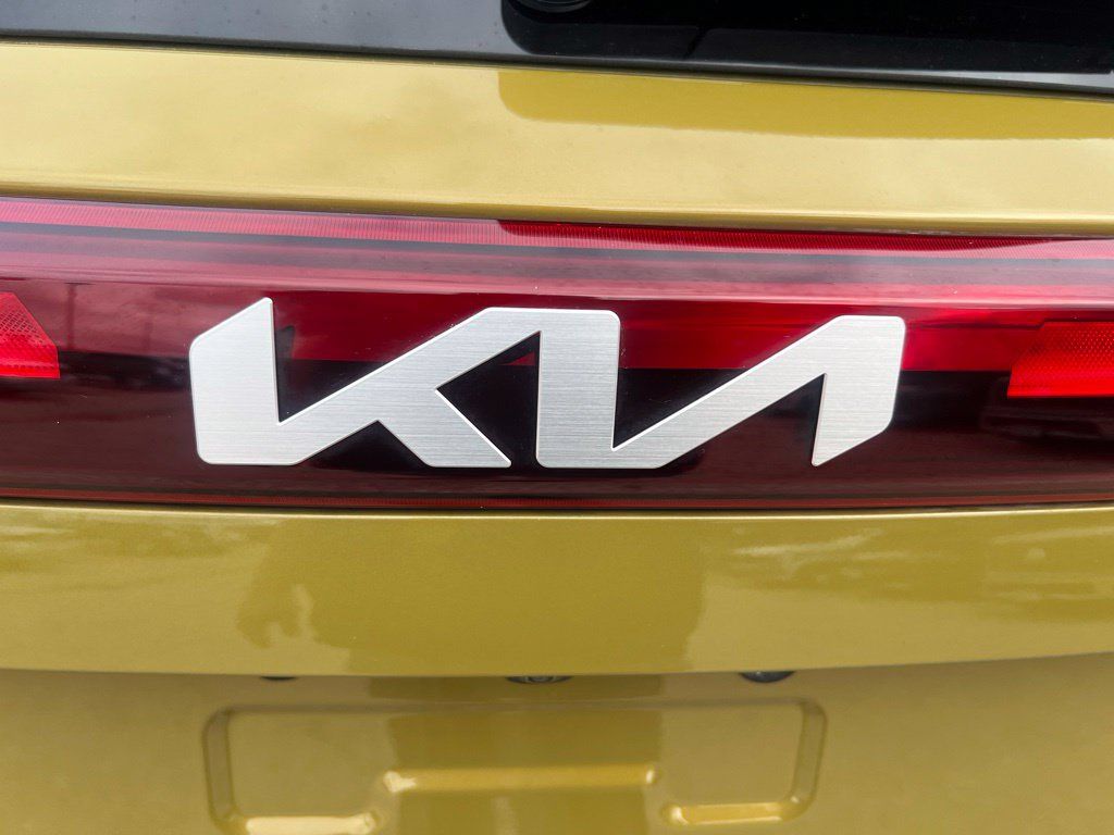 Certified 2024 Kia Seltos S AWD/4WD image 34