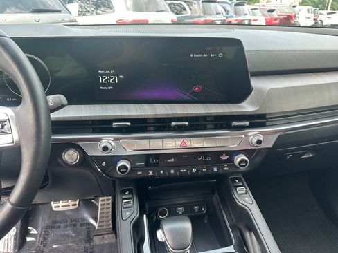 Used 2024 Kia Telluride SX Prestige AWD/4WD image 24