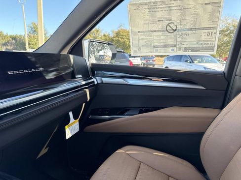 New 2026 Cadillac Escalade Luxury w/ Touring Package image 21