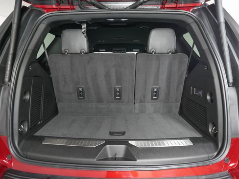 Used 2024 GMC Yukon AT4 image 12