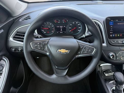 Used 2024 Chevrolet Malibu LT FWD image 12