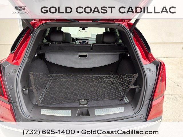 Used 2025 Cadillac XT5 Premium Luxury w/ Technology Package AWD/4WD image 10