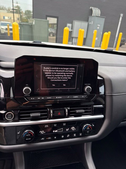 Used 2022 Nissan Pathfinder SV AWD/4WD image 10