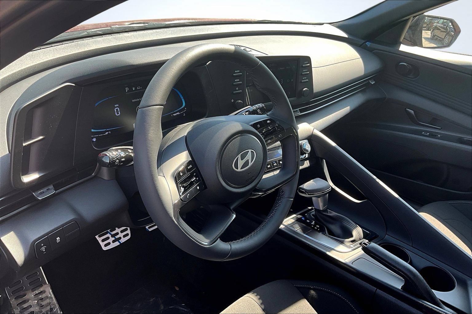 Used 2026 Hyundai Elantra SEL Sport Premium w/ Cargo Package FWD image 9