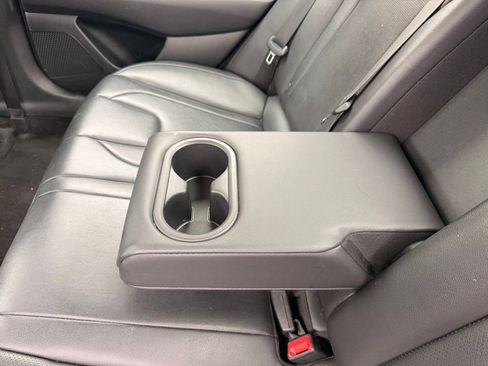 Used 2024 Hyundai Elantra Limited FWD image 36