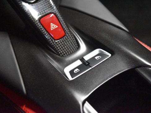 Used 2020 Ferrari 812 Superfast image 35