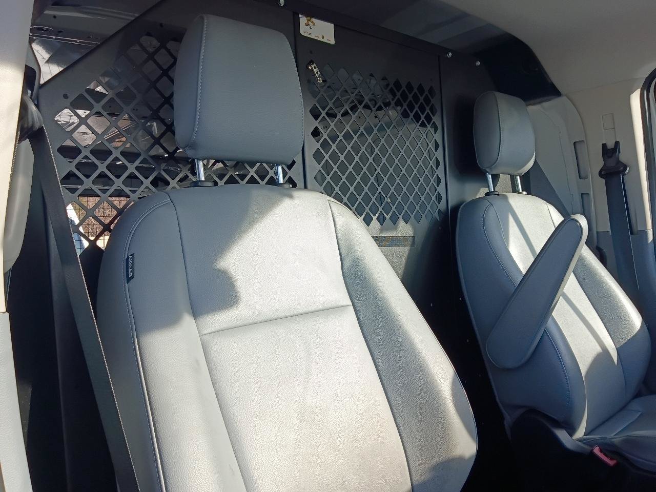 Used 2016 Ford Transit 250 130 Low Roof RWD image 13