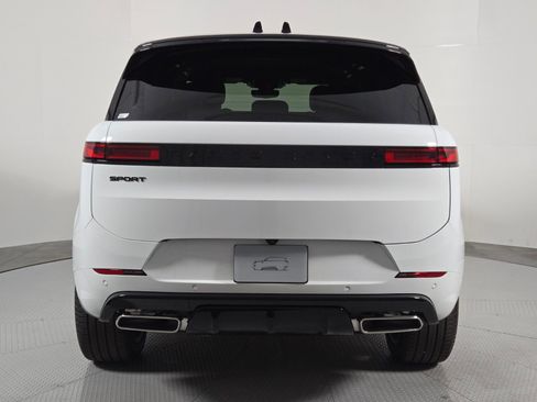 New 2026 Land Rover Range Rover Sport Dynamic SE AWD/4WD image 7