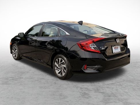 Used 2018 Honda Civic EX image 4