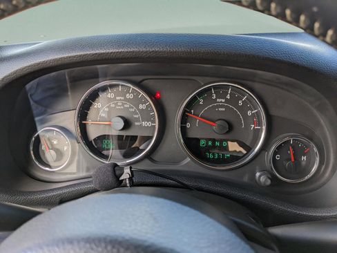 Used 2016 Jeep Wrangler Unlimited Sport image 39