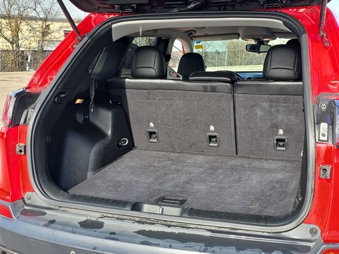 Used 2019 Jeep Cherokee Trailhawk w/ Trailer Tow Group image 22