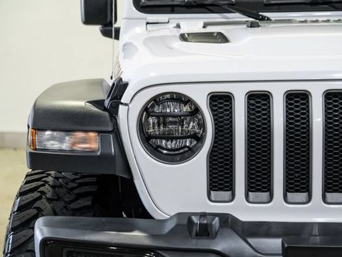Used 2019 Jeep Wrangler Unlimited Rubicon AWD/4WD image 3