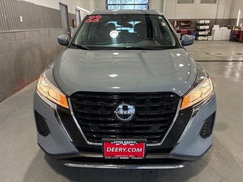 Used 2022 Nissan Kicks SV image 8