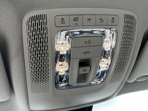 Certified 2022 Mercedes-Benz GLB 250 image 33